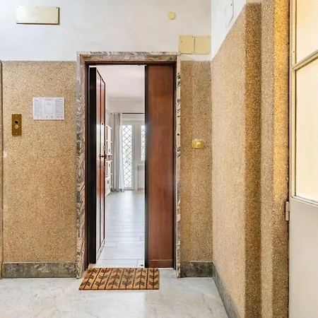 New And Beautiful House In The Heart Of Apartment *