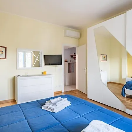 New And Beautiful House In The Heart Of * Rome